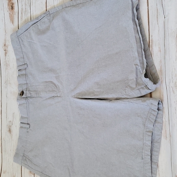 Old Navy Gray Ultimate Slim Built-In Flex Flat Front shorts with 9.75" inseam - Picture 2 of 9